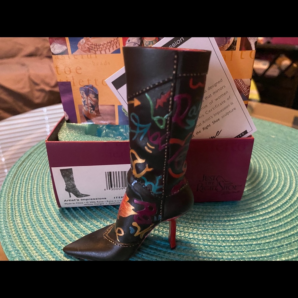 Just the Right Shoe by Raine